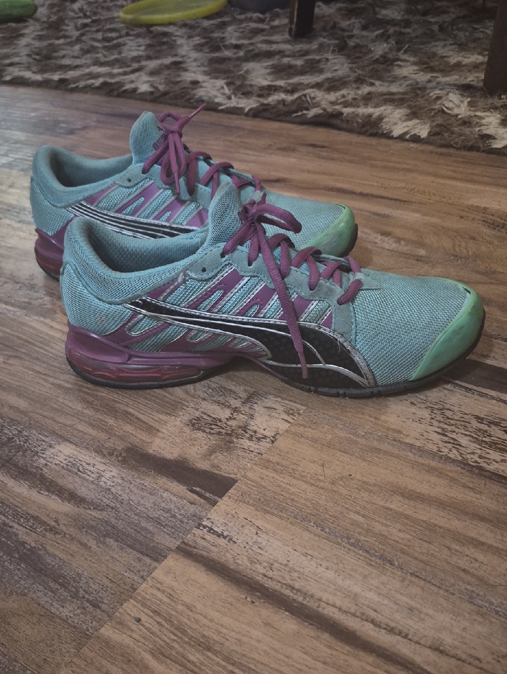 GUC Puma Voltaic Evo Fade Running Sneakers. Womens 8.5.